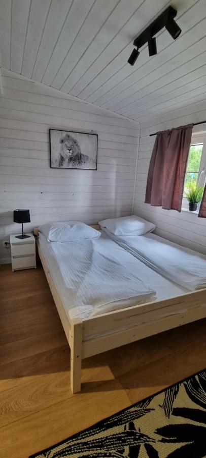 Tatarak Domki Na Mazurach - Apartament Z Duzym Tarasem Nad Jeziorem Walpusz Stare Kiejkuty المظهر الخارجي الصورة