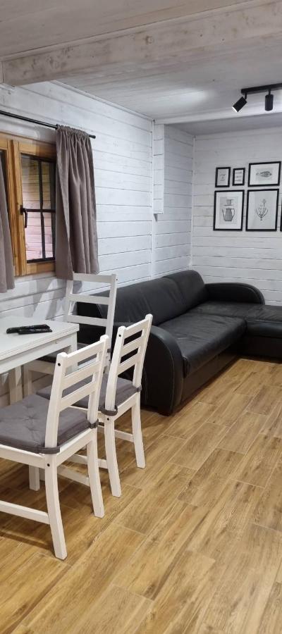 Tatarak Domki Na Mazurach - Apartament Z Duzym Tarasem Nad Jeziorem Walpusz Stare Kiejkuty المظهر الخارجي الصورة